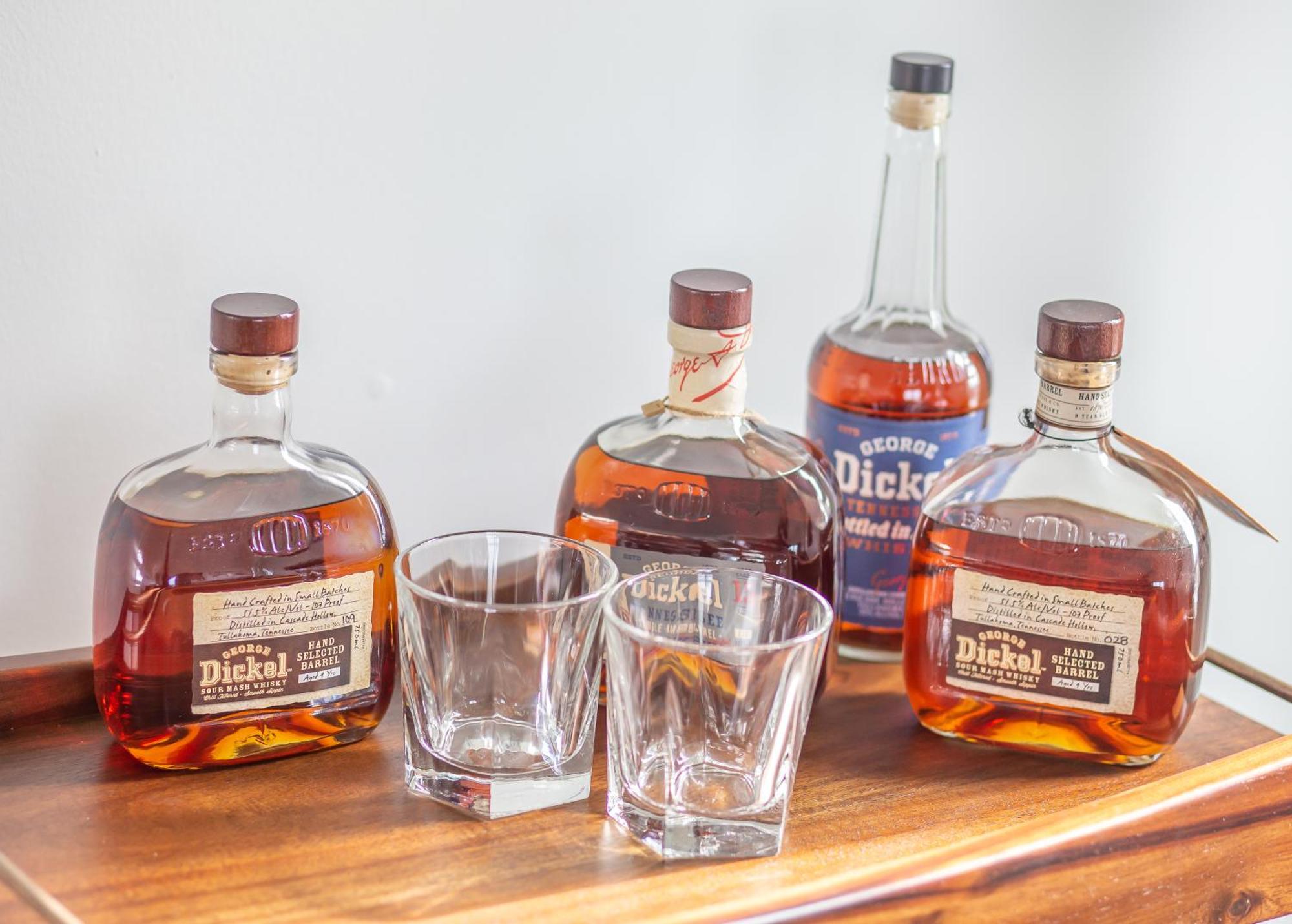 Whiskey House With Rooftop Golf, City Views! 8Min To Downtown! Sleeps 9! Νάσβιλ Εξωτερικό φωτογραφία