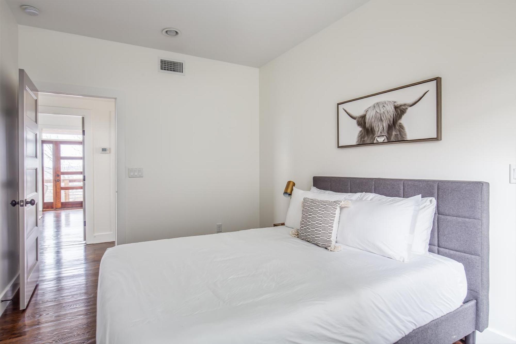 Whiskey House With Rooftop Golf, City Views! 8Min To Downtown! Sleeps 9! Νάσβιλ Εξωτερικό φωτογραφία